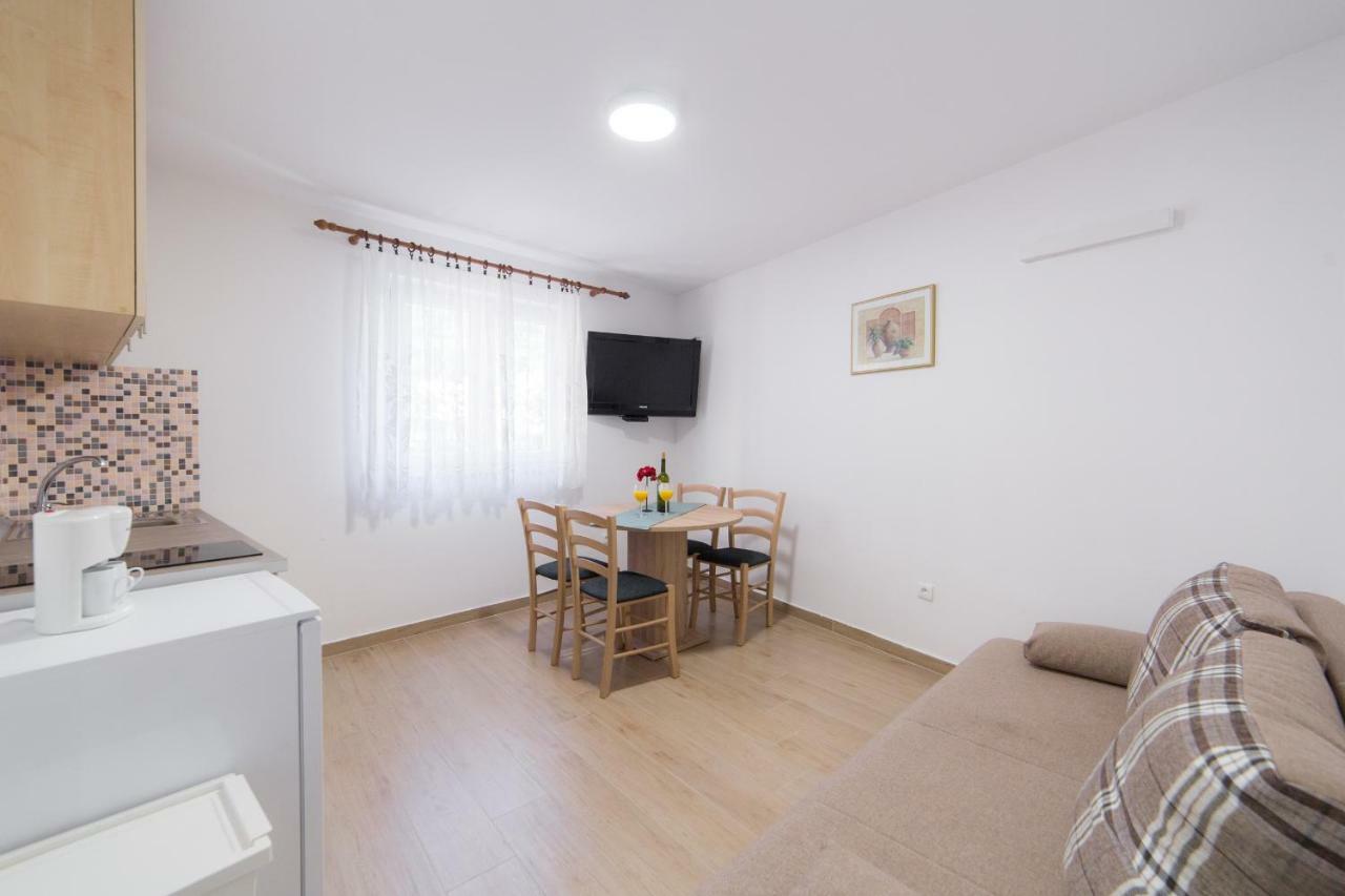 Apartments Relax Baska Voda Exterior photo